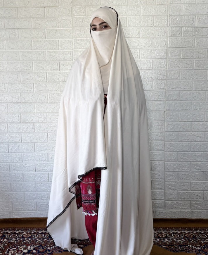 Elegant Haya Chadar with Attached Niqab